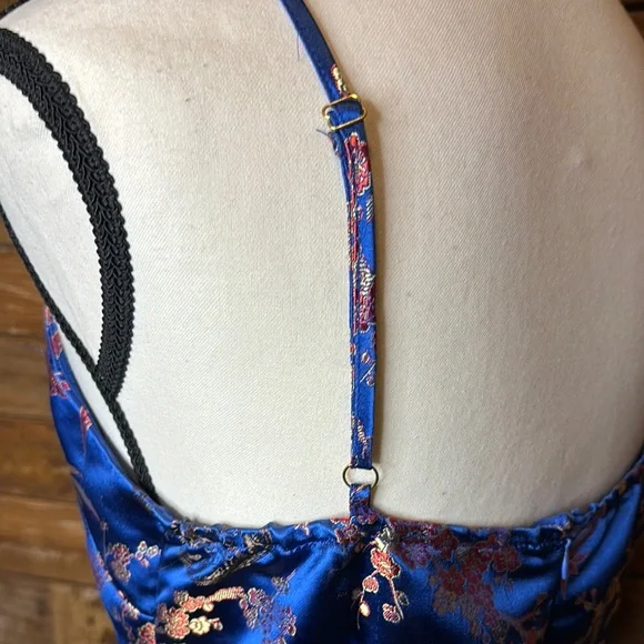 Floral Blue Satin Oriental Dress - Picture 7 of 8